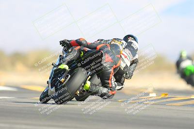 media/Jan-10-2025-CVMA Friday Practice (Fri) [[489e0da257]]/Group 4 and Trackday/Session 4 (Turn 16)/